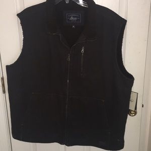 Sleeveless vest